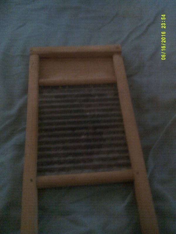 lot 29 image: WASHBOARD