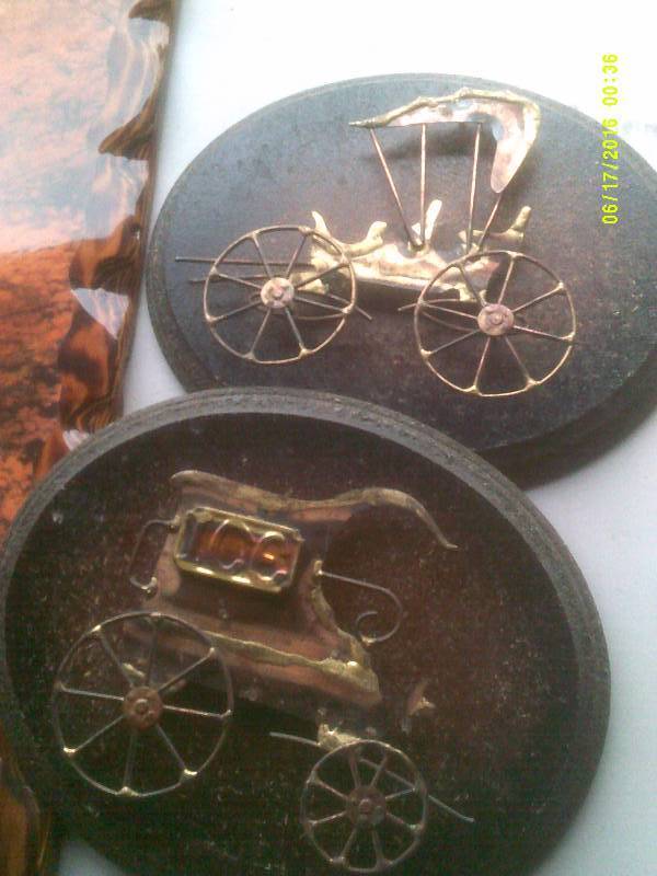 lot 45 image: VINTAGE WALL HANGINGS