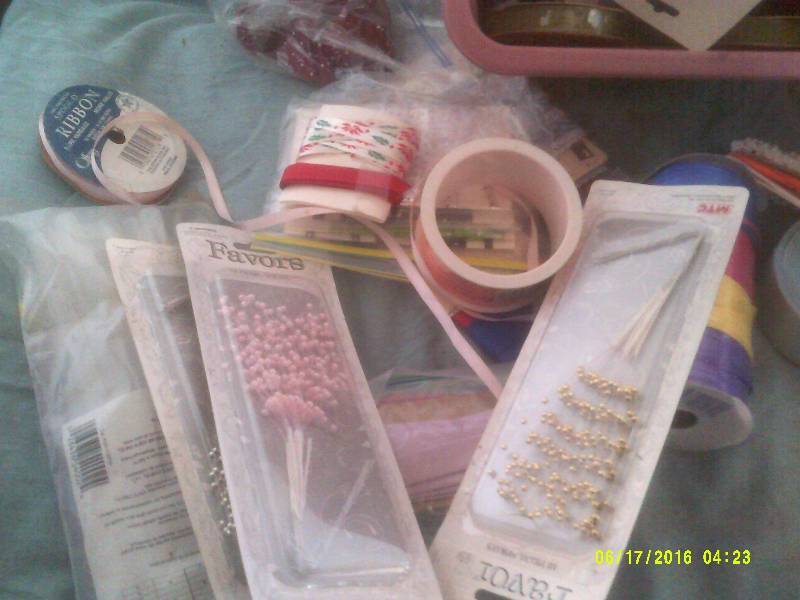 lot 90 image: CRAFTING SUPPLIES