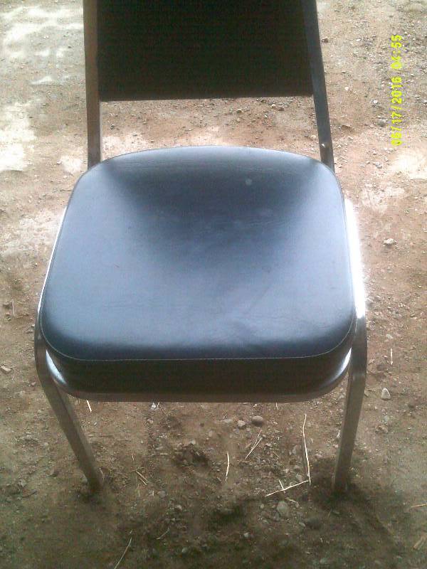 lot 94 image: 4 PADDED CHAIRS