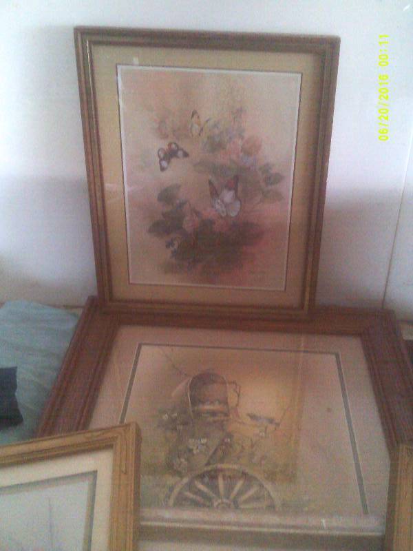 lot 130 image: WALL HANGINGS