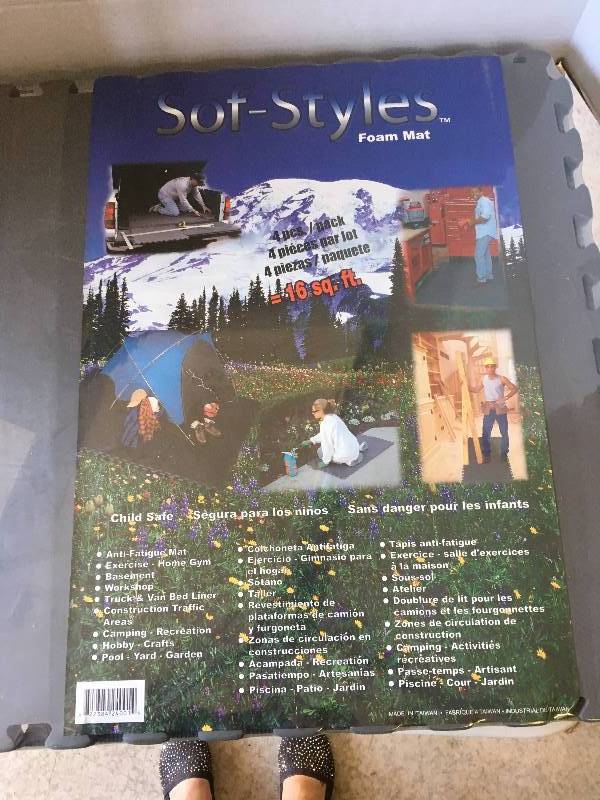 lot 34 image: Sof-Styles Foam Mat - 2 sq ft pieces - 20 Sq Ft