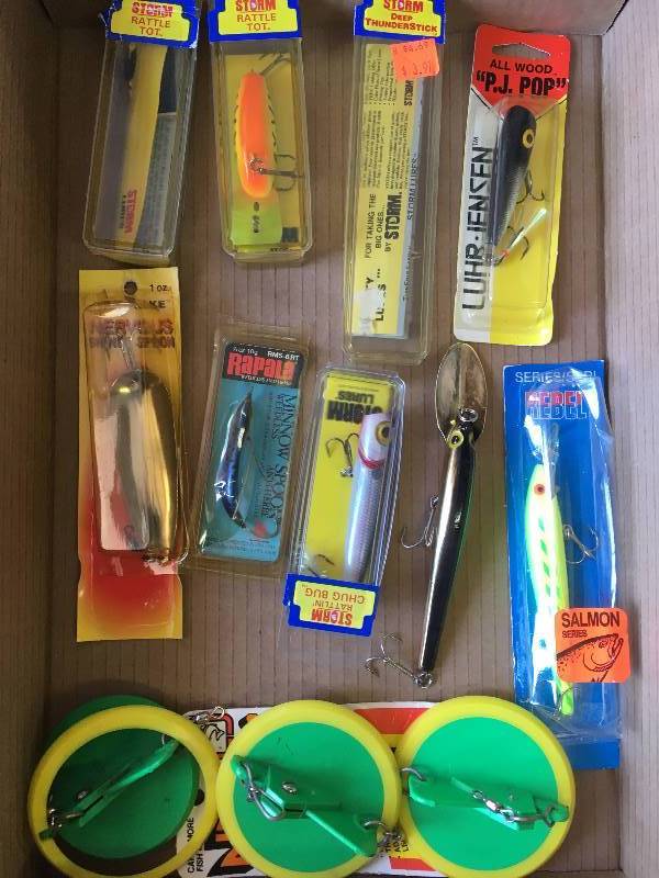 lot 11 image: Fishing Lures & Dipsey Divers