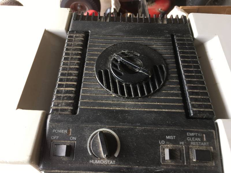 lot 160 image: Bionaire Clean Mist Humidifier