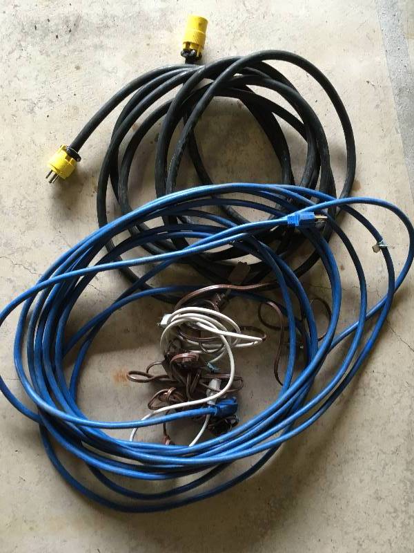 lot 168 image: Extension Cords