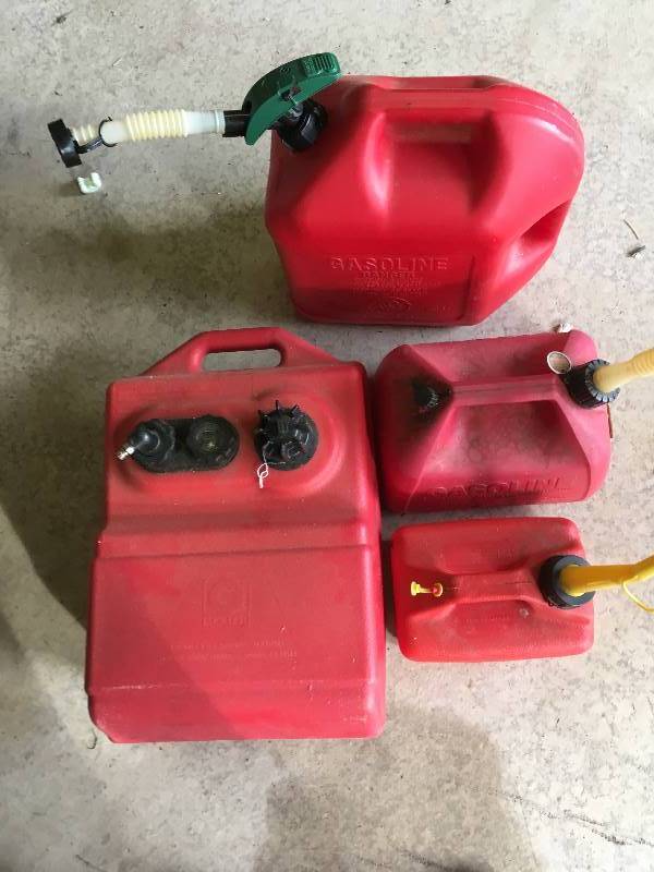 lot 175 image: Gas Containers