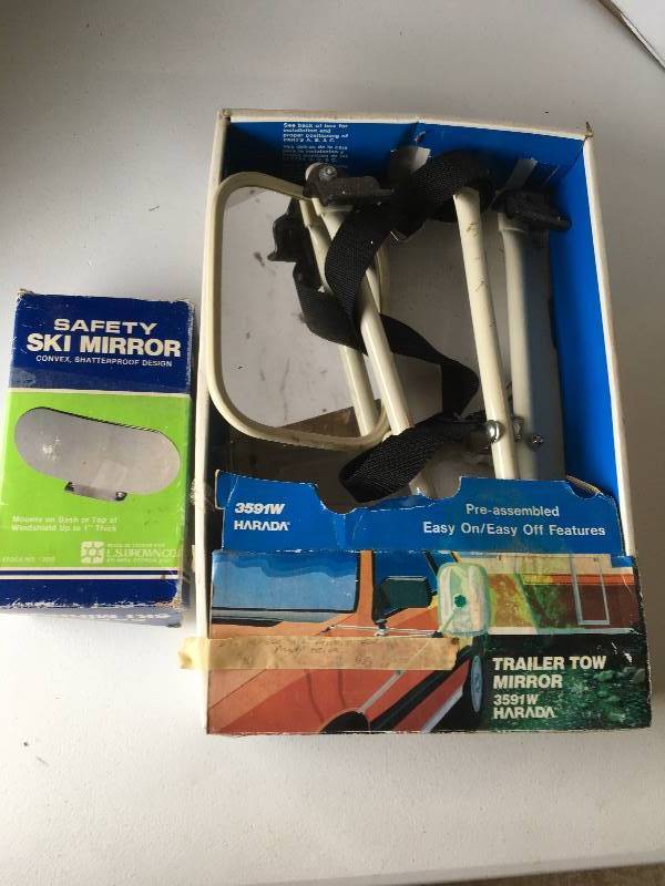 lot 183 image: Trailer Tow Mirror & Safety Ski Mirror