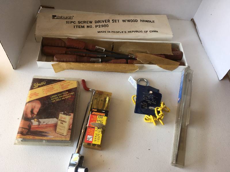 lot 190 image: New Screwdriver Set, Wood Boring Bit Set, More