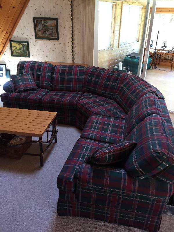 lot 217 image: 3 Piece Sectional