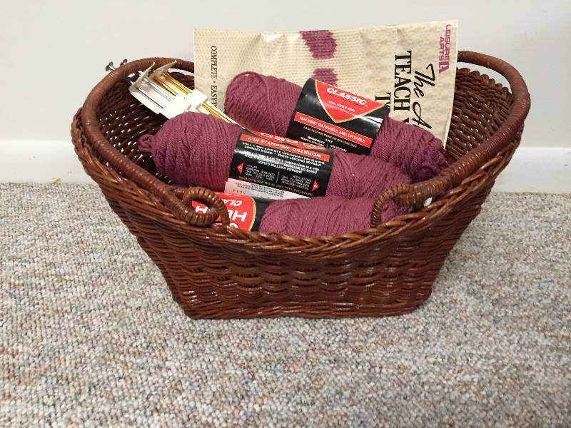lot 221 image: Basket with Yarn  Needles