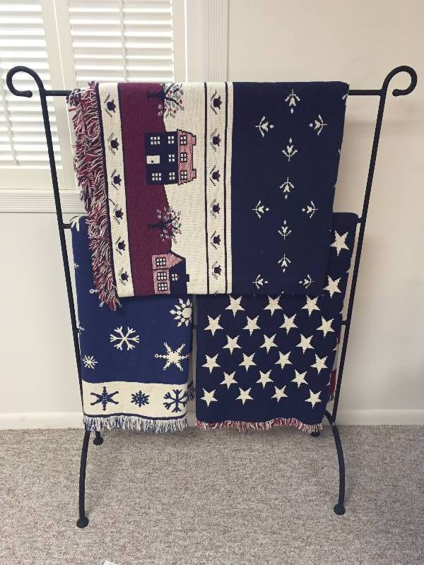 lot 222 image: Quilt Rack with Patriotic Throws