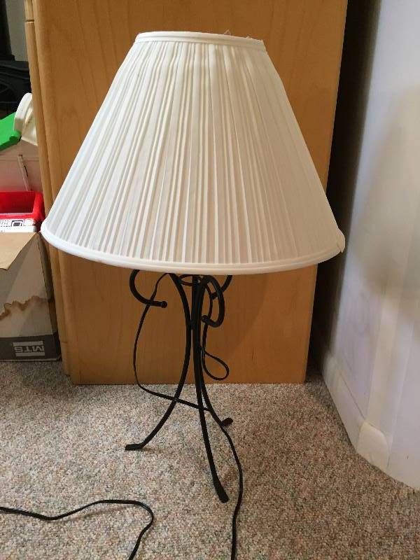 lot 263 image: Black Iron Lamp with Shade