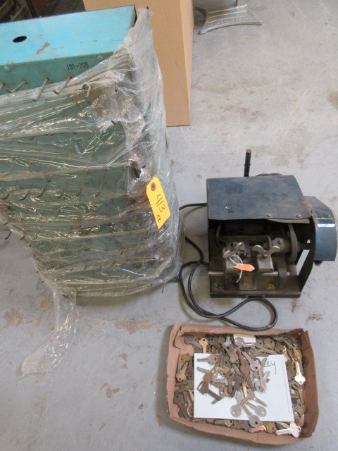 lot 413 image: DUPLICATE KEY GRINDERMAKER