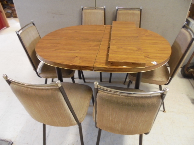 Kitchen Table and Chairs