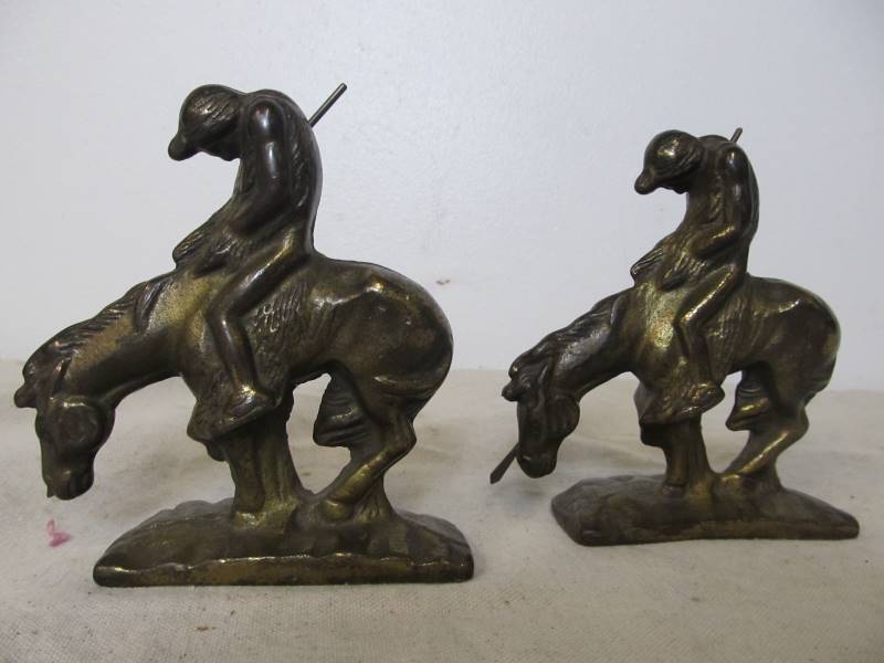 lot 39 image: Pair of Vintage Bronze StatuesBookends - End of The Trail