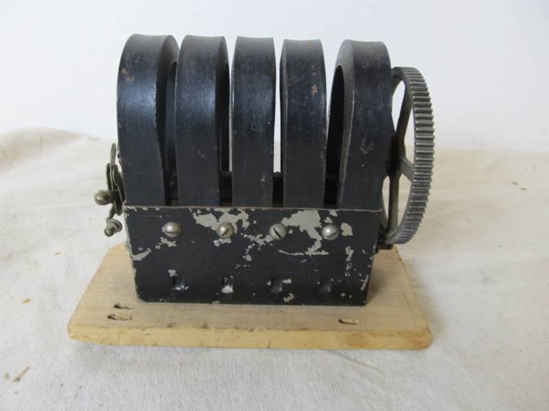 lot 41 image: Antique Stromber-Carlson Hand Crank Telephone
