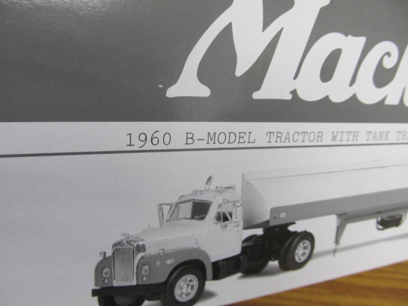 lot 126 image: MIB First Gear INTERNATIONAL KB-10 Texaco Tractor Trailer