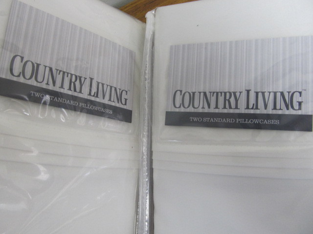 lot 167 image: Lot of 11 Brand New High End Pillowcases 