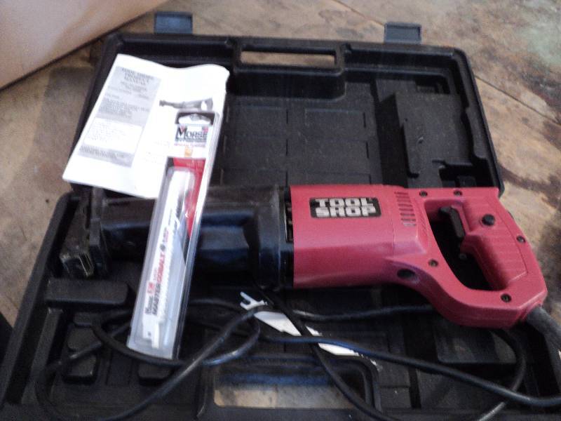 tool shop sawzall with  blades...