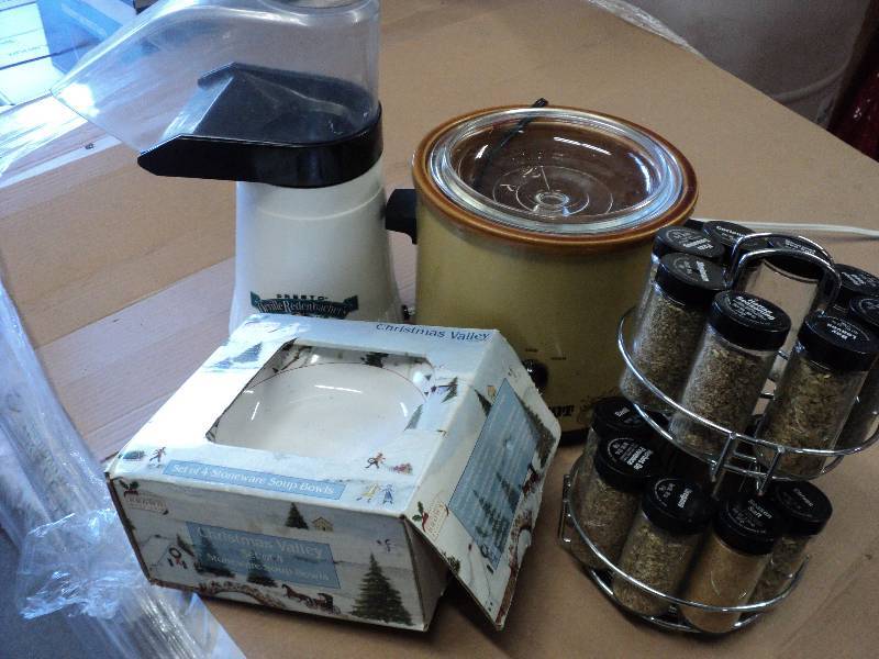 popcorn popper, crockpot, spice rac...