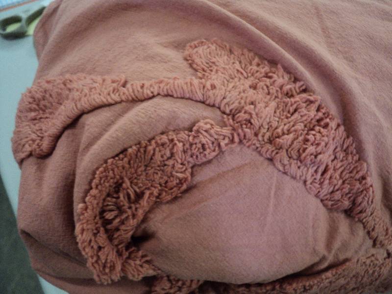 twin size coral 100% cotton bedspre...