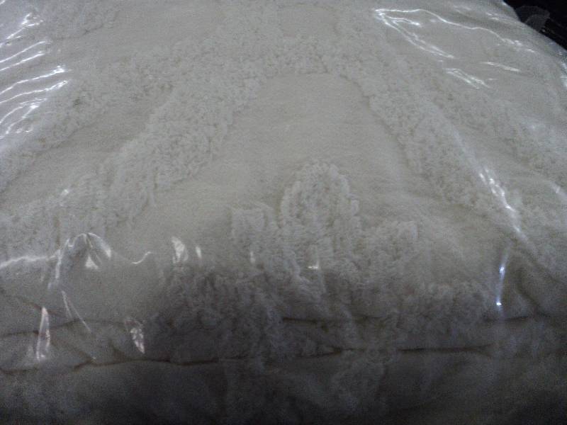 full size cream colored chenille be...