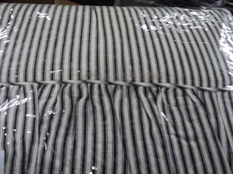 queen size toile stripe black bedsp...