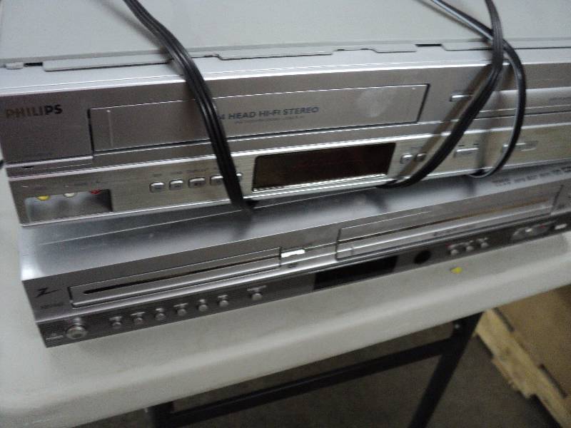 2 DVD and VHS players - tested and ...