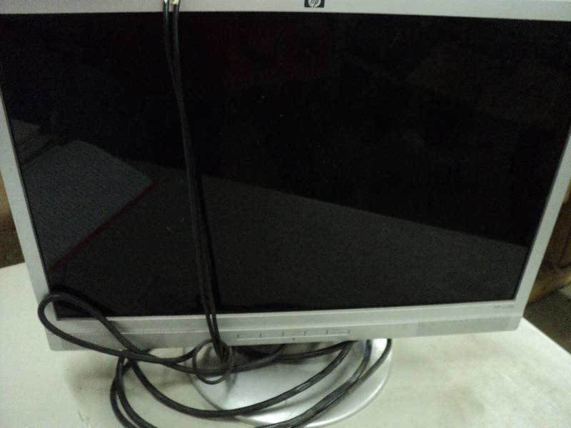18 HP monitor - tested and works...