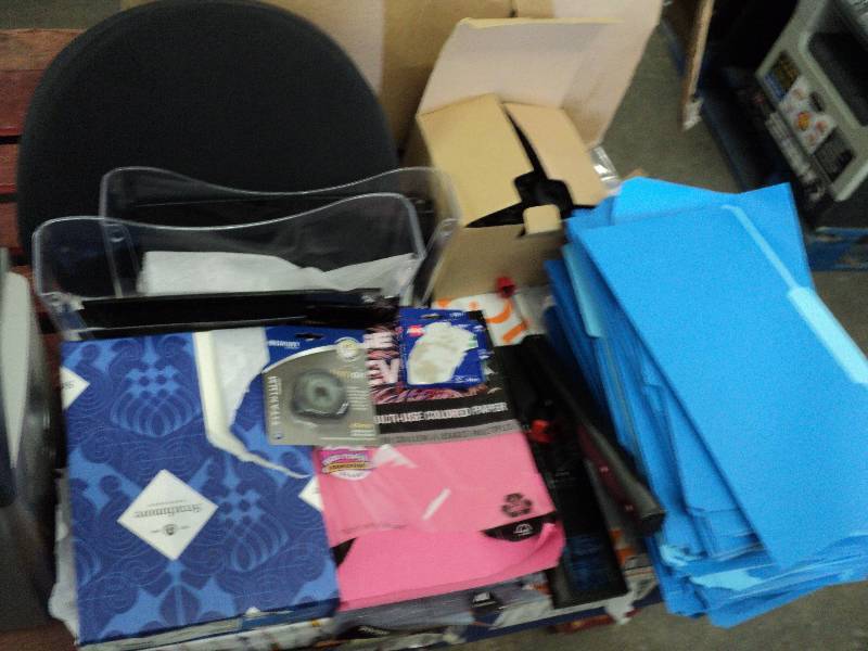 Blue 8.5 x 14 folders, 2 reams of...