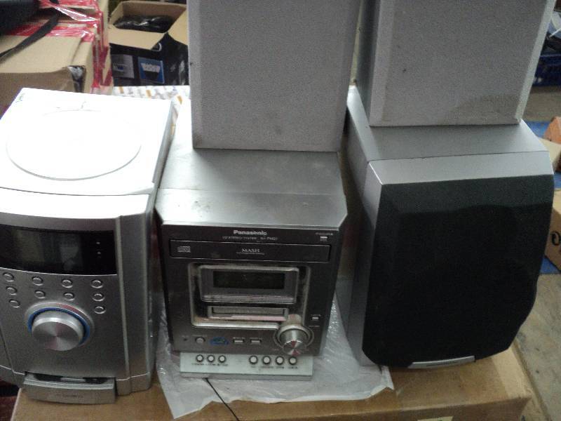 5 piece Panasonic CD, stereo system...