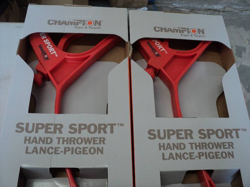 2 Super Sport Champion hand thrower...