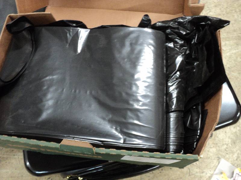 100 TRC trash bags - 40-45 gallon...