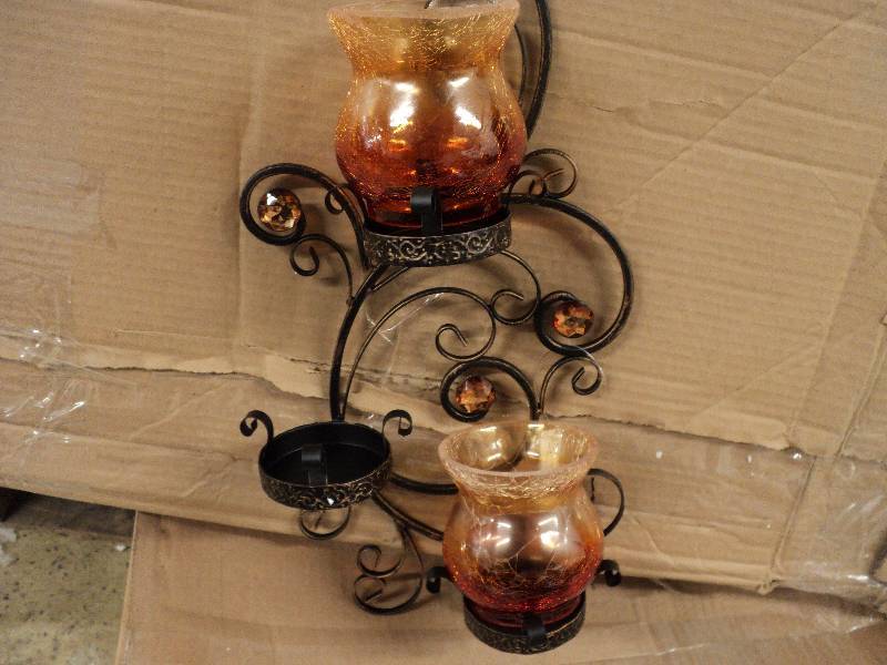 Triple hurricane sconce - missing 1...