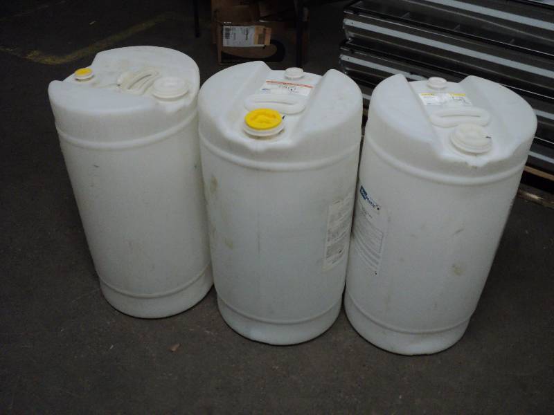 3 26 high heavy duty plastic conta...