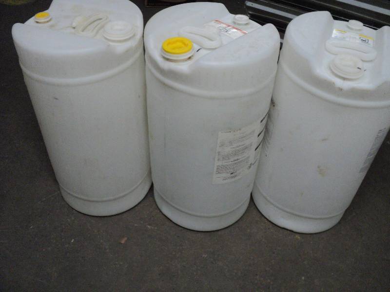 3 26 high heavy duty plastic conta...