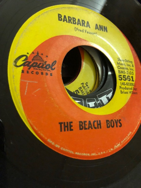 lot 82 image: Very Large Bin of Unsleeved 45s Records - Beach Boys
