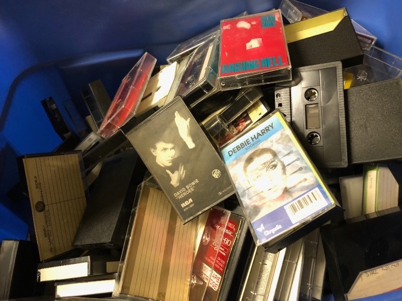lot 117 image: Tub full  of Tapes - Cassettes - Bootlegs - RUN DMC