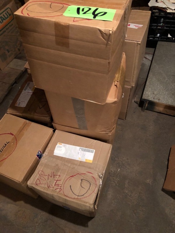lot 126 image: Lot of approx. 1000 Pop - Easy Listening Records  LPs - Mixed Conditions