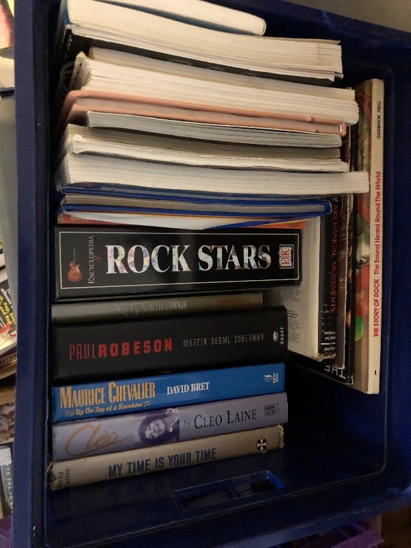 lot 131 image: 100 Music Related Books