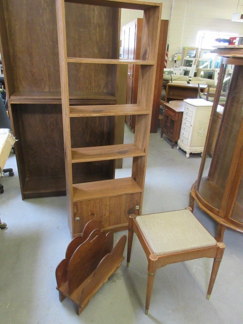 SHELF, MAGAZINE RACK AND BENCH