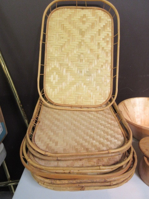 BAMBOO TRAYS AND WOODEN ITEMS