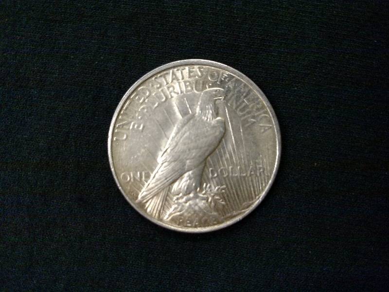 1922 D Peace Silver Dollar...