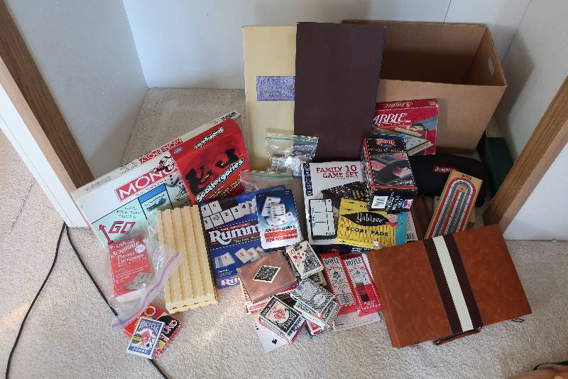 lot 6 image: Huge Games Lot