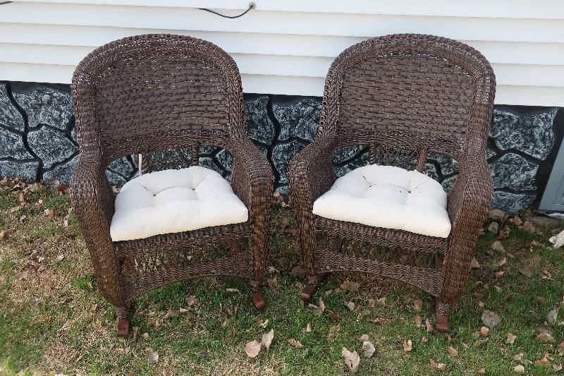 lot 26 image: Two Wicker Patio Rockers