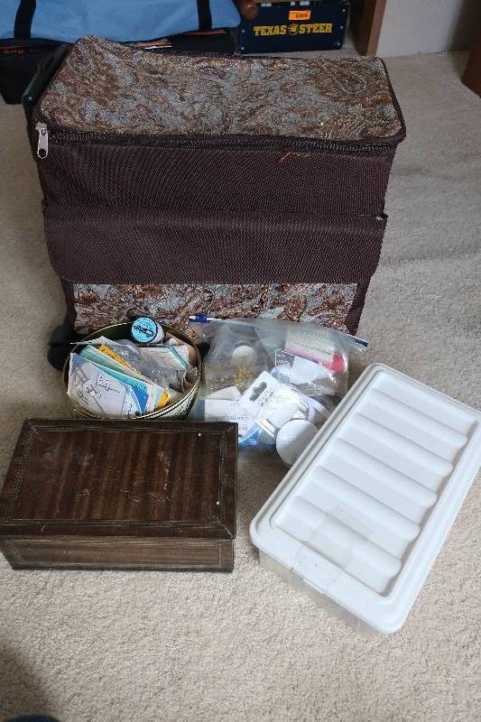 lot 28 image: Huge Sewing Lot - With Sewing Machine