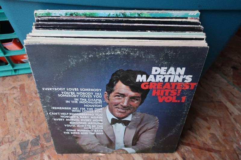lot 49 image: 25 Various Records