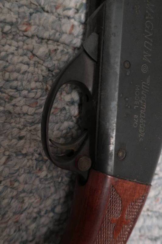 lot 72 image: Remington Wingmaster 870 12-gauge shotgun