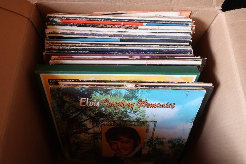 lot 94 image: Huge lot of records