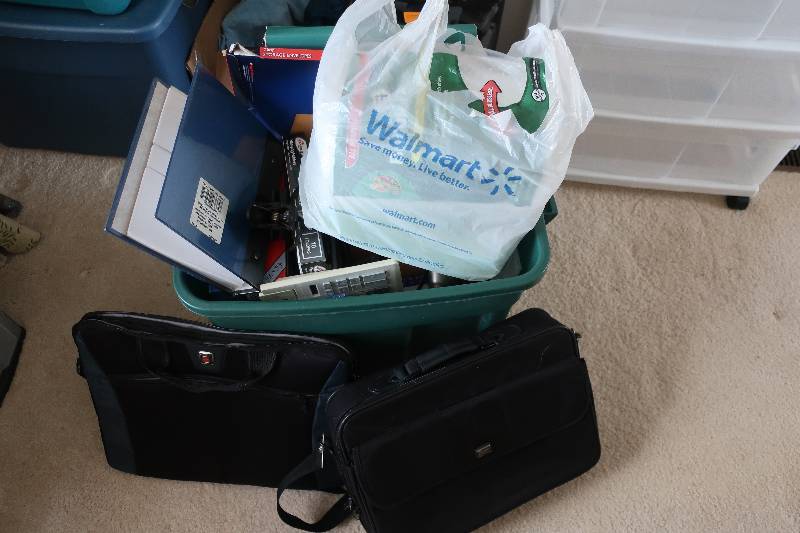 lot 157 image: Office tote and laptop bags